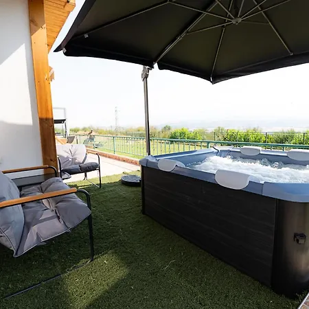 فيلة Amazing View, Privacy And Comfort - Krasi بلاغويفغراد