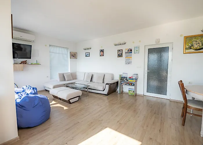 Amazing View, Privacy And Comfort - Krasi Vilă